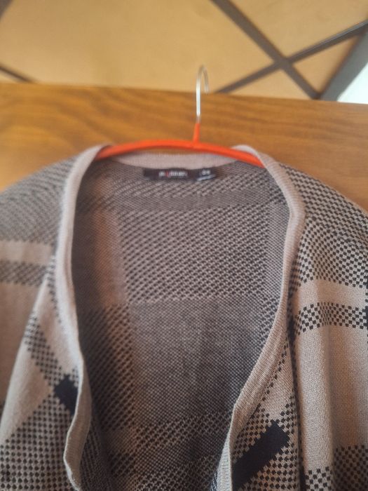 Sweterek damski Monnari rozm.S/M stan bardzo dobry.