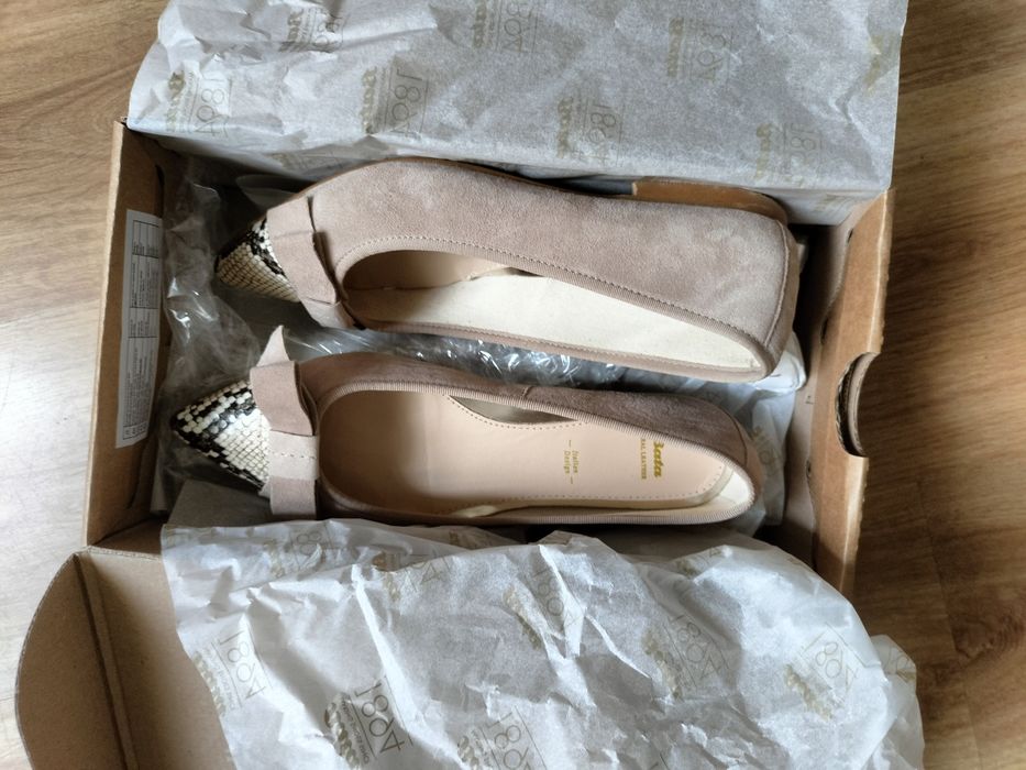 Sapatos rasos nude