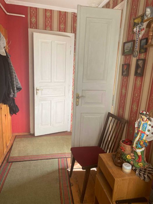 Підселення в окрему кімнату в приватному будинку вул Варшавська-Вишнева.