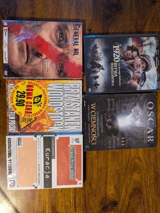 Filmy dvd zbiorczo