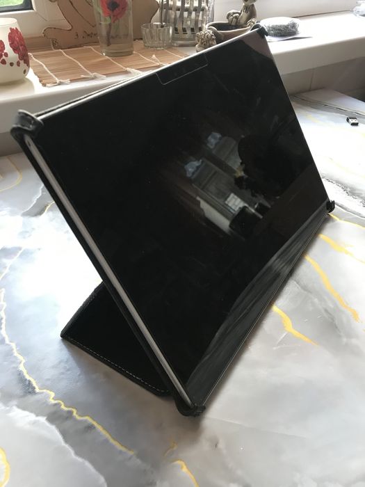 Продам планшет Microsoft Surface Pro 4