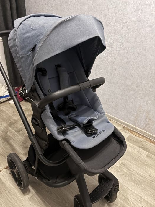 Продам коляску Easywalker