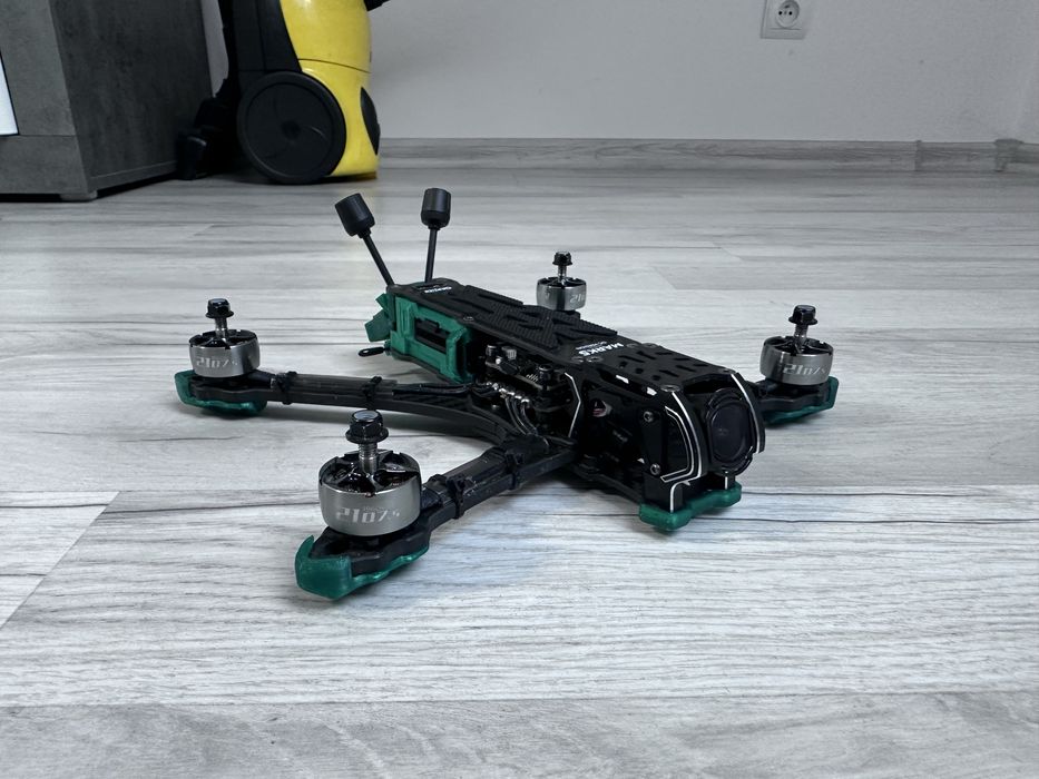 Geprc Mark 5 o4 pro + dji integra + 2x tattu r-line 1480mah 160C