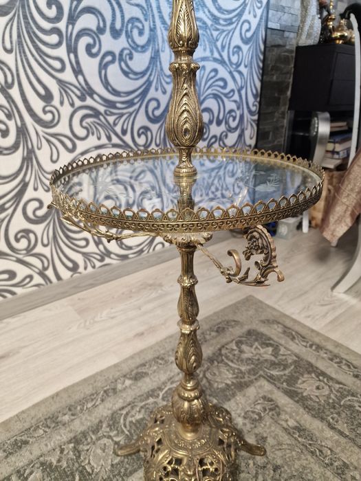 Candeeiro bronze com mesa