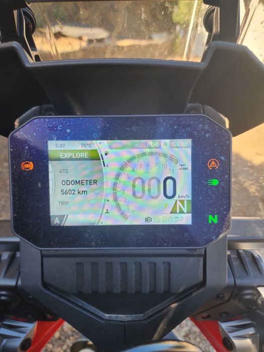 Aprilia tuareg como nova