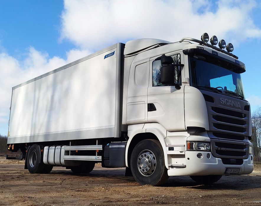 Wynajem ciężarówki R450.Wypożyczalnia samochodów Rent-Team