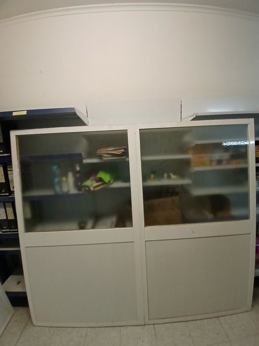 4 divisórias em alumínio com vidro