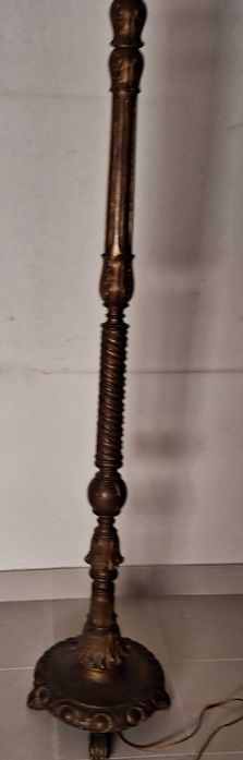 Tocheiro em talha dourada séx XIX 1.60