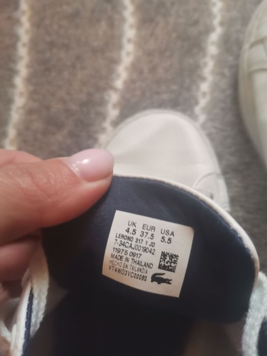 Продам кросівки, в хорошому стані