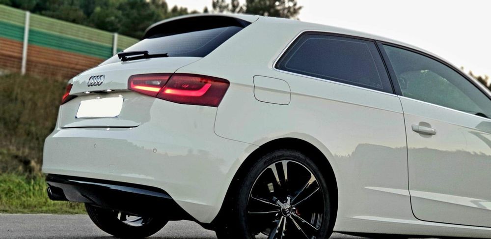 Audi A3 8v 2.0 184cv s-line