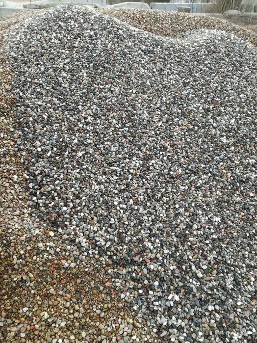 Piasek,żwir 2-8/8-16,ziemia, kamień kolejowy, tłuczeń, kruszywo 0-31.5