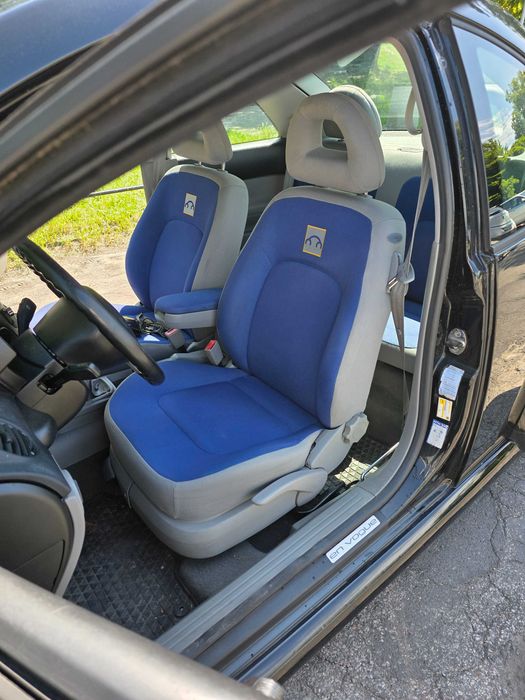 Volkswagen new beetle