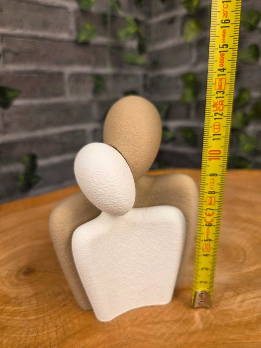 Figurki para abstrakcyjna dekoracja beżowa i biała zestaw nowoczesny