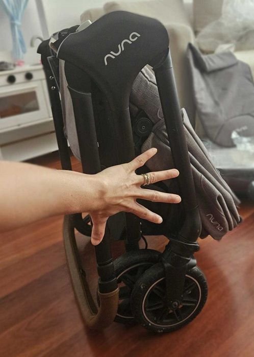 OPORTUNIDADE – Conjunto Carrinho Nuna TRIV Completo