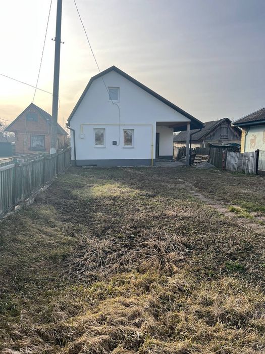Продаж будинку в Стрижавці