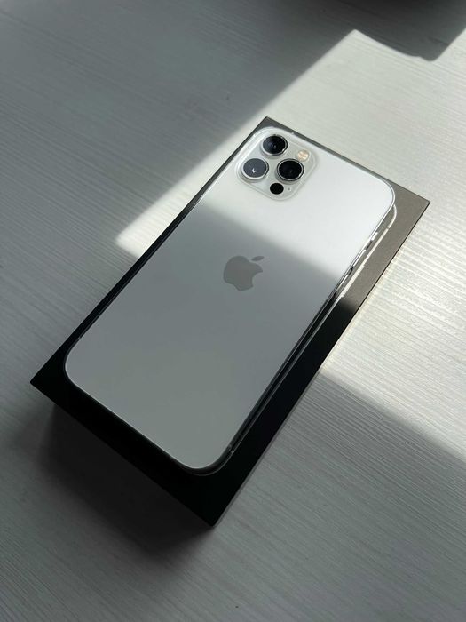 Gotowy do używania iPhone 12 pro Srebrny 128GB