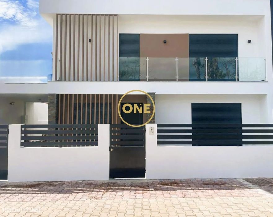 Moradia para comprar, 190 m²