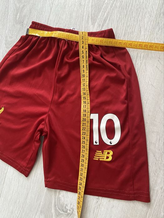 Футбольна форма  7 8 9 років на 128 -135 см ліверпуль барселона