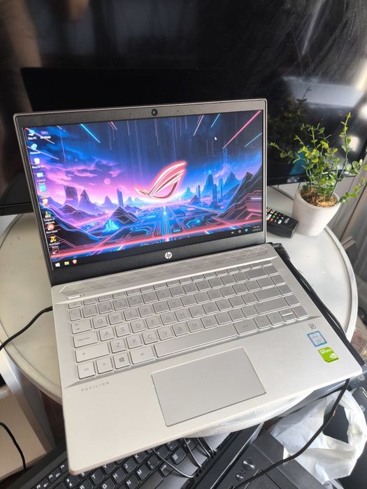 Portátil Gaming I7 8750H
8GB ram
Gtx 1050 Gaming