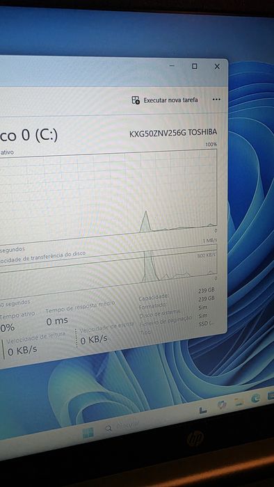 HP 15s-eq ryzen 7 5700u 8gb ddr4 256gb m2