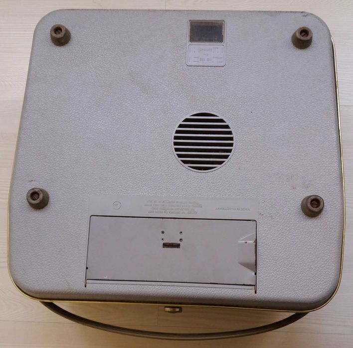 Grundig TK 40 - Gravador de Som e Leitor de Fita - Para peças...