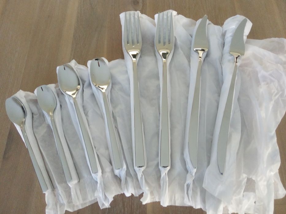 Faqueiro Obelisko Belo Inox 130 peças