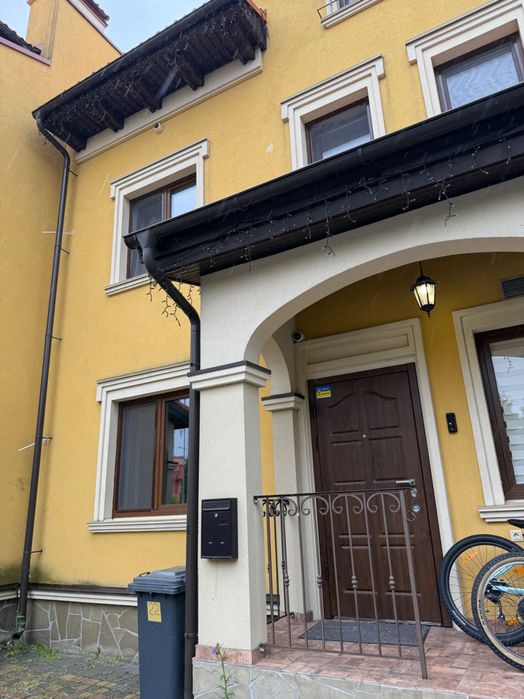 Оренда  Італііський квартал250м2,115000 грОболонь ,Вул.Калиновий ріг 22