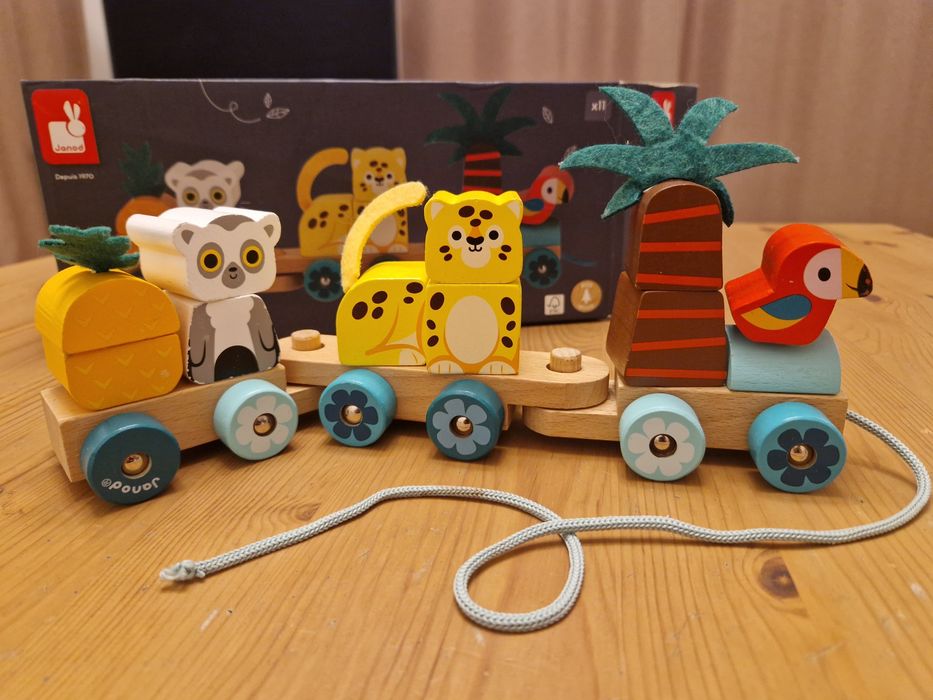 Janod Pociąg z klockami i zwierzątkami do ciągnięcia Tropik
