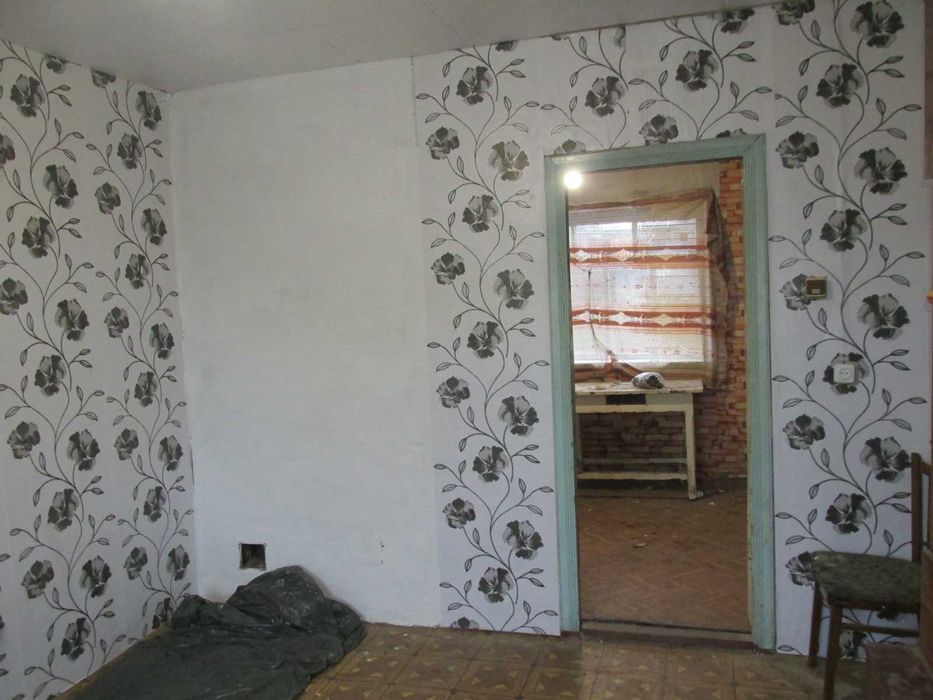 Продам будинок з газовим опаленням по вул. Нижче Польова ( 14 район )