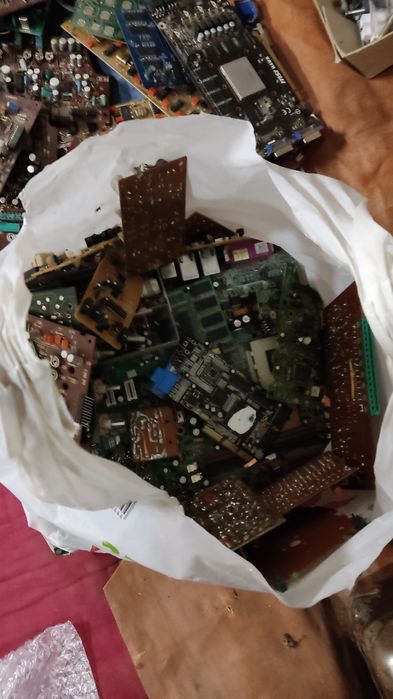 Электронные  платы