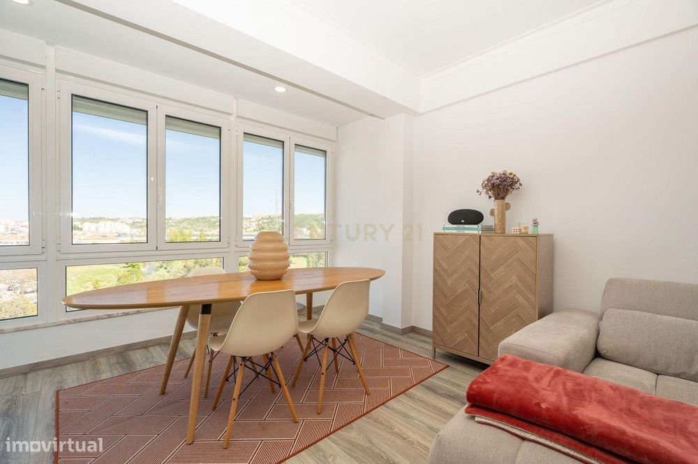 ** Espectacular Apartamento T2 Perto Do Metro De Odivelas **