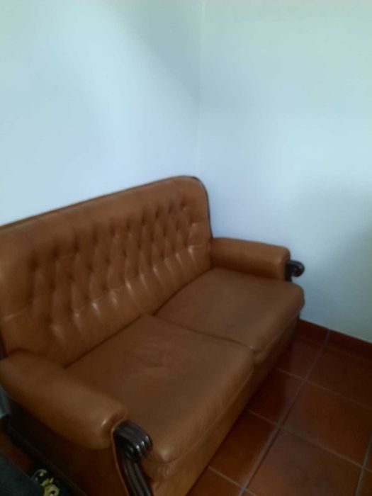 Sofá em pele genuína