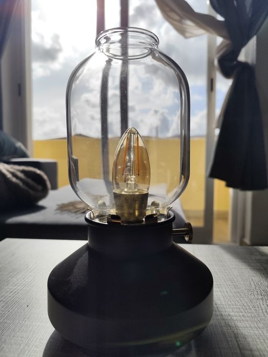 Candeeiro de mesa TÄRNABY