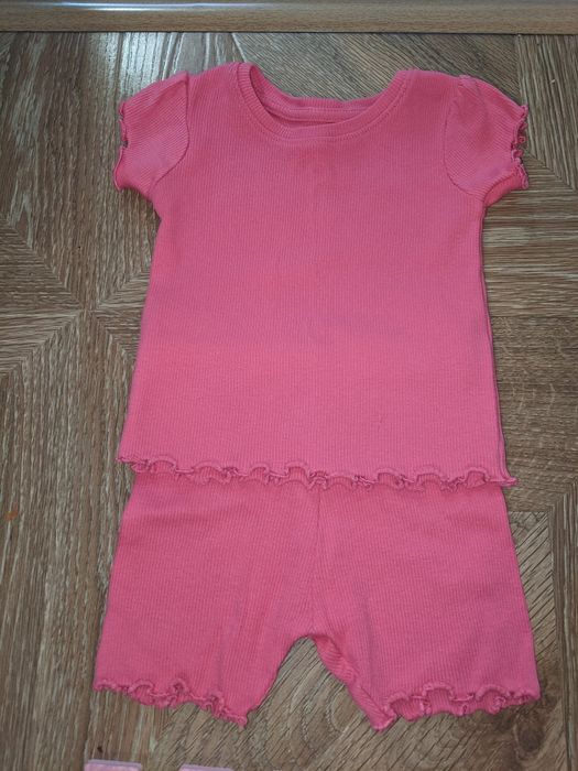 Літній костюмчик, плаття на дівчинку 6-9м  Primark , H&M