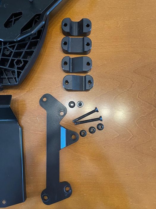 Mala preta com suporte Ducati multiestrada