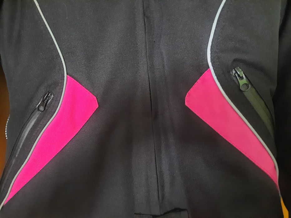 Casaco de motard feminino, tamanho M, da Caparica Peles.