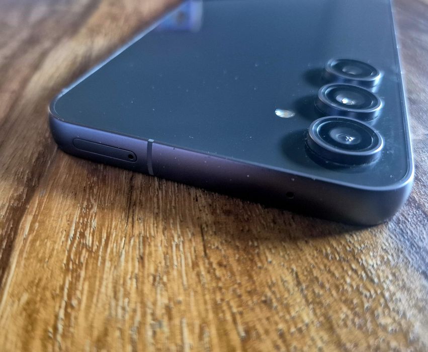 Samsung S23 FE + dodatki