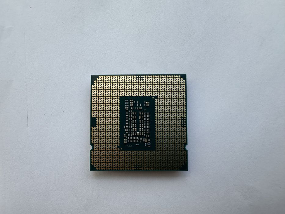 Процесор Intel Pentium Gold G6400 з вбудованою графікою