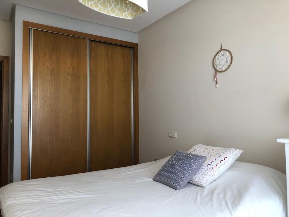 Alugo apartamento T1