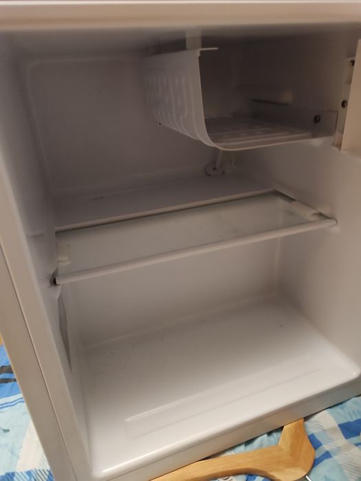 Mała lodówka z zamrażarką  MPM