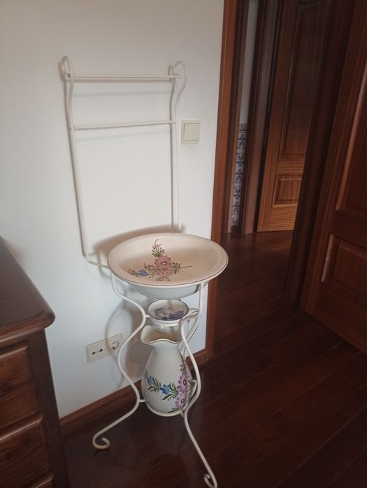 Vendo Lavatório ótimo estado