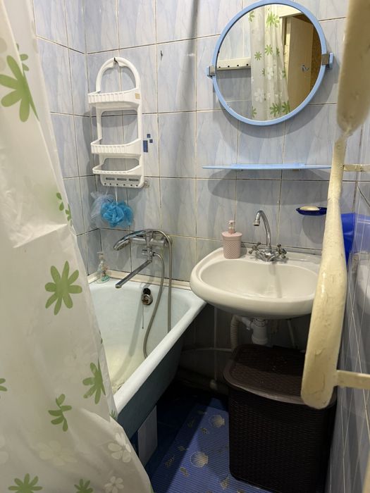 Продаж 3-х к по вулиці Космонавтів