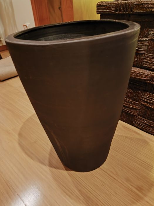 Vaso Decorativo Cor Castanho 50 x 36