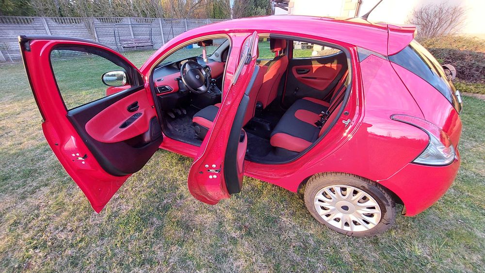 Sprzedam Lancia Ypsilon