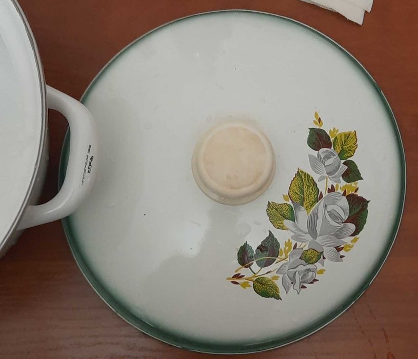 Посуд Кухонне приладдя Кастрюля