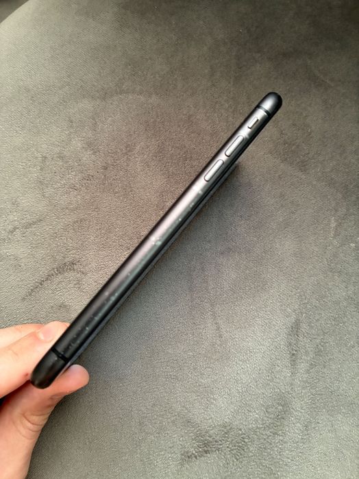 iPhone 11 128ГБ чорний