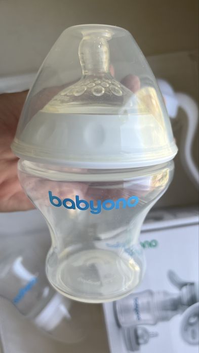 Молоковідсмоктувач BabyOno Anatomy+подарунок
