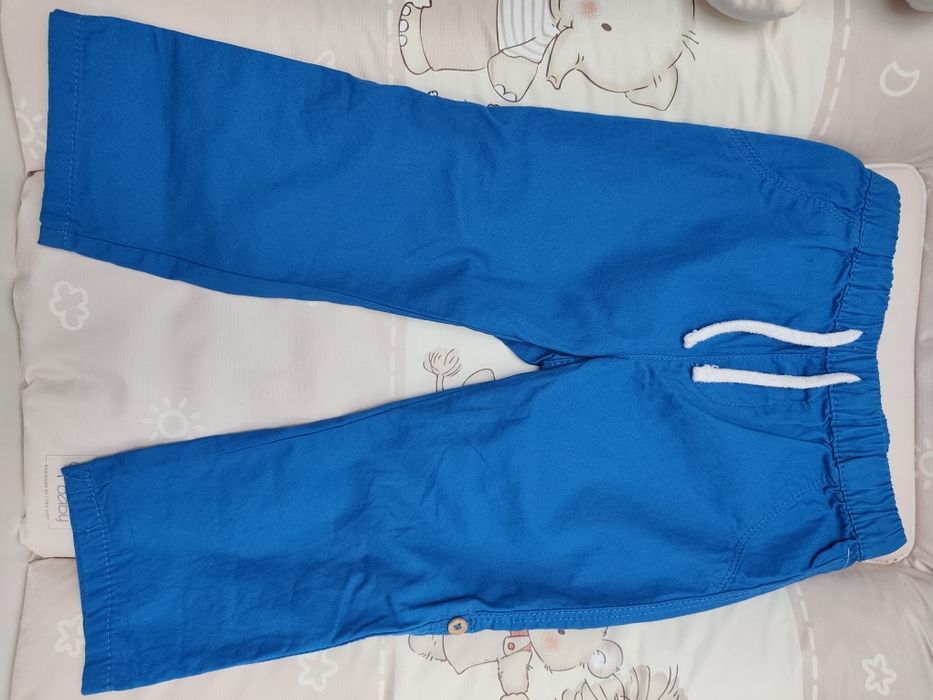Nowe spodenki materiałowe chłopięce r. 98