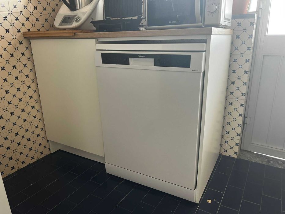 Armário baixo c/porta+nicho, branco - comprado em Setembro 25