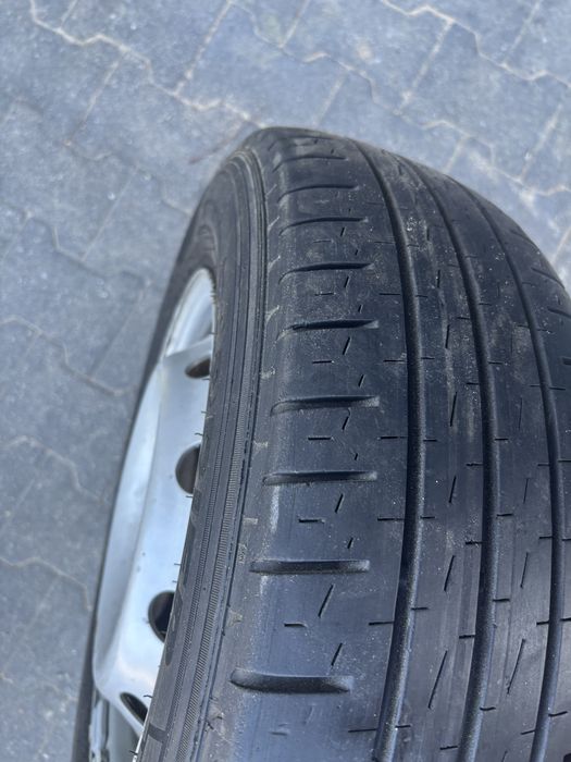 Opona pirelli carrier 195 70 15c